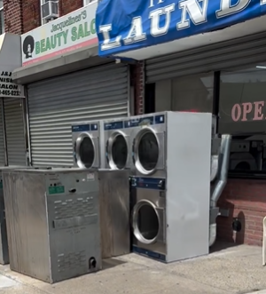 Dons Laundry New York Laundromat (5)